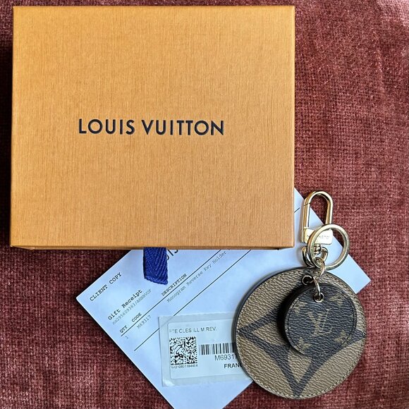 LOUIS VUITTON Monogram Reverse Key Holder And Bag Charm Brown - Picture 3 of 12